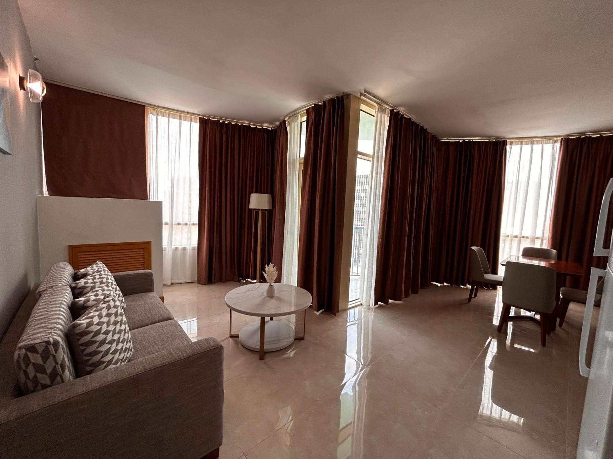 Galaxy Hotel St. Petersburg Bagian luar foto